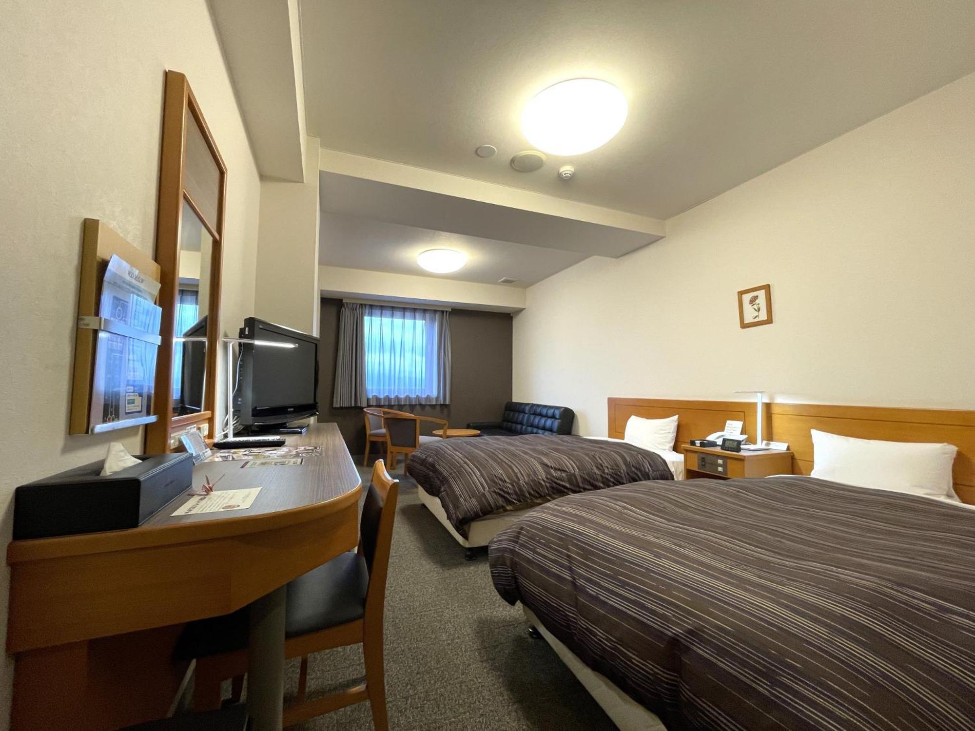Hotel Route-Inn Niihama Dış mekan fotoğraf