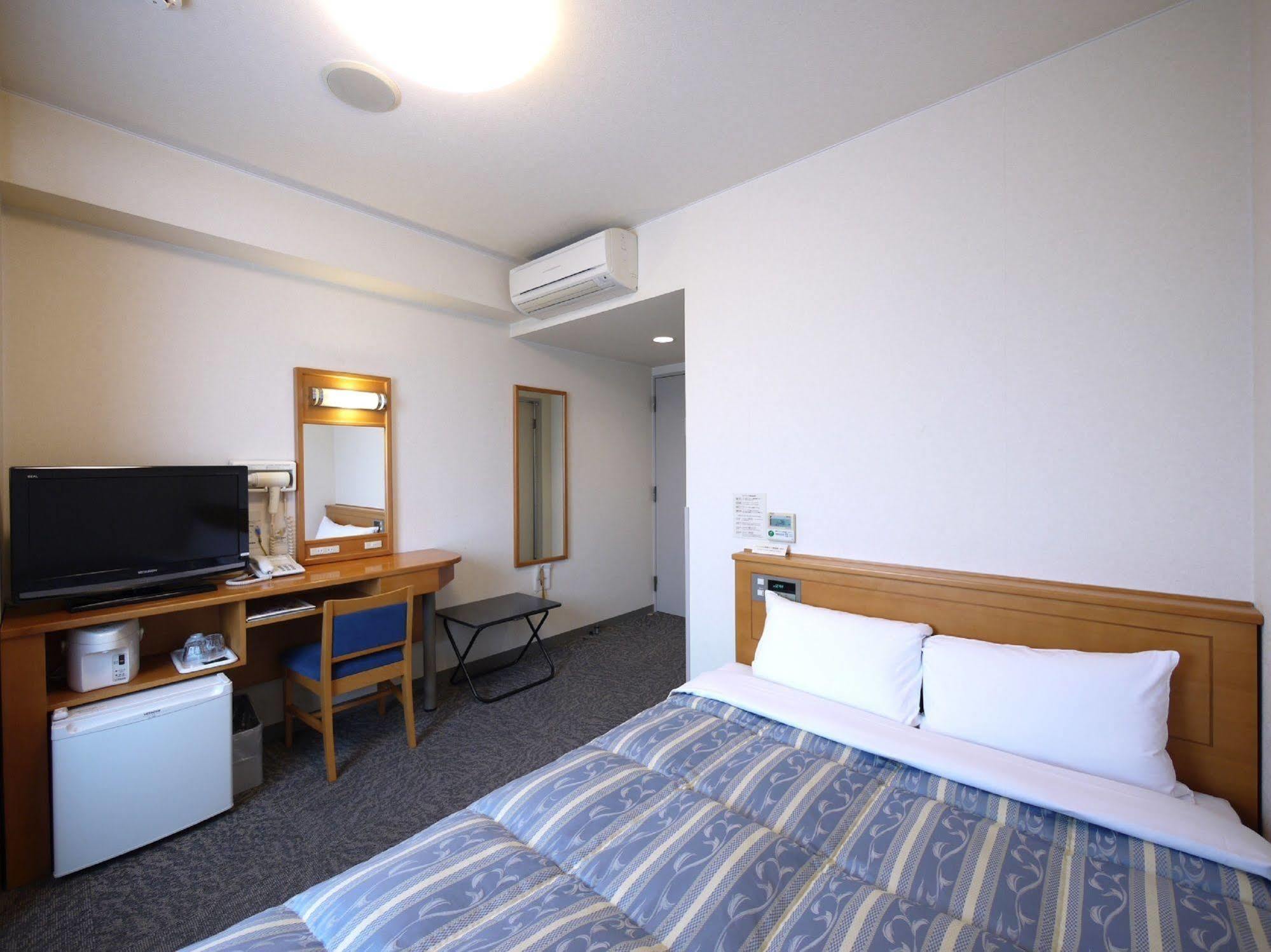 Hotel Route-Inn Niihama Dış mekan fotoğraf